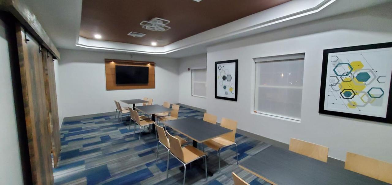 Holiday Inn Express & Suites Williamsburg By Ihg Dış mekan fotoğraf