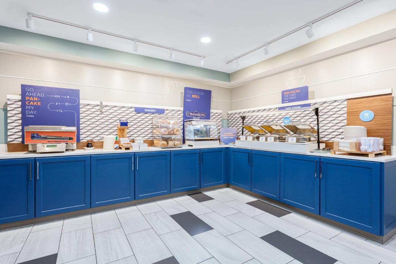 Holiday Inn Express & Suites Williamsburg By Ihg Dış mekan fotoğraf