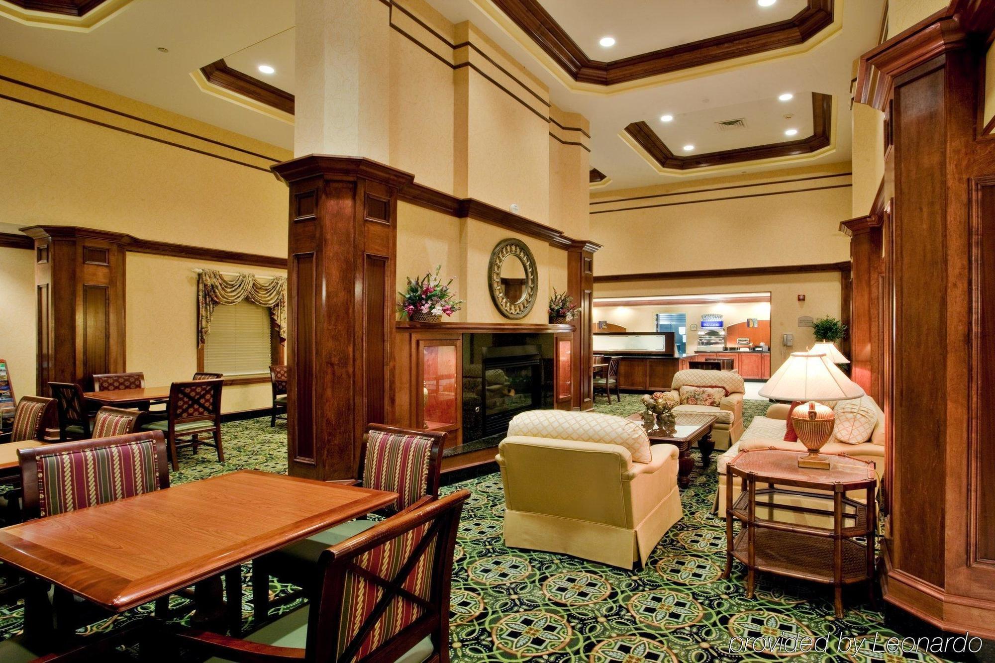 Holiday Inn Express & Suites Williamsburg By Ihg Dış mekan fotoğraf