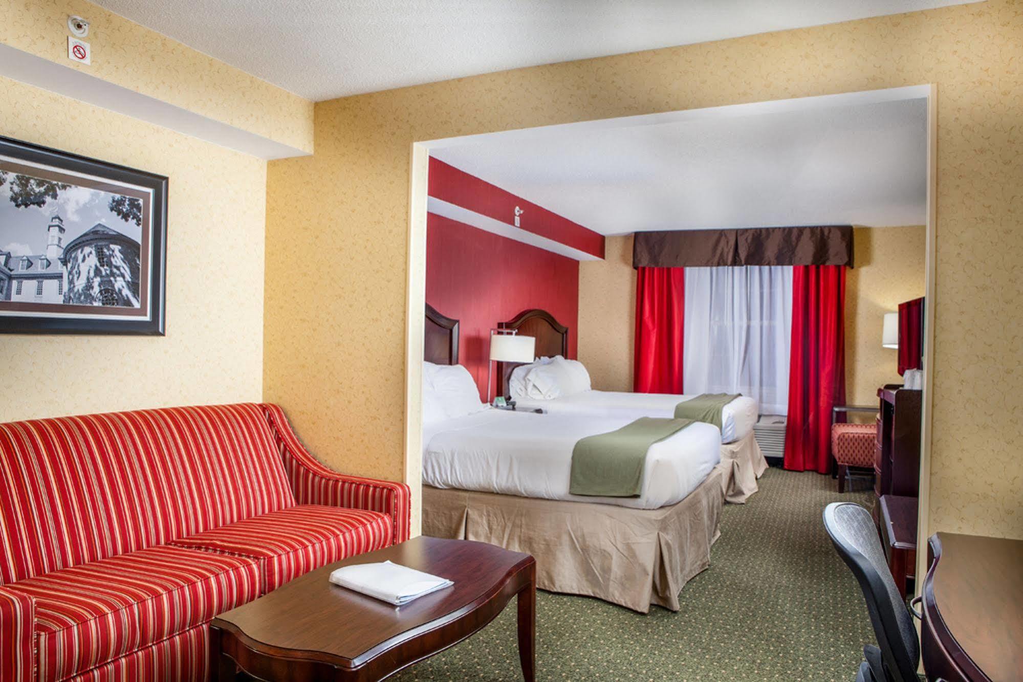 Holiday Inn Express & Suites Williamsburg By Ihg Dış mekan fotoğraf